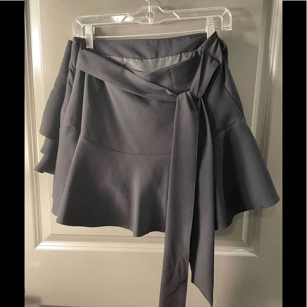 Zara Black ruffle skort